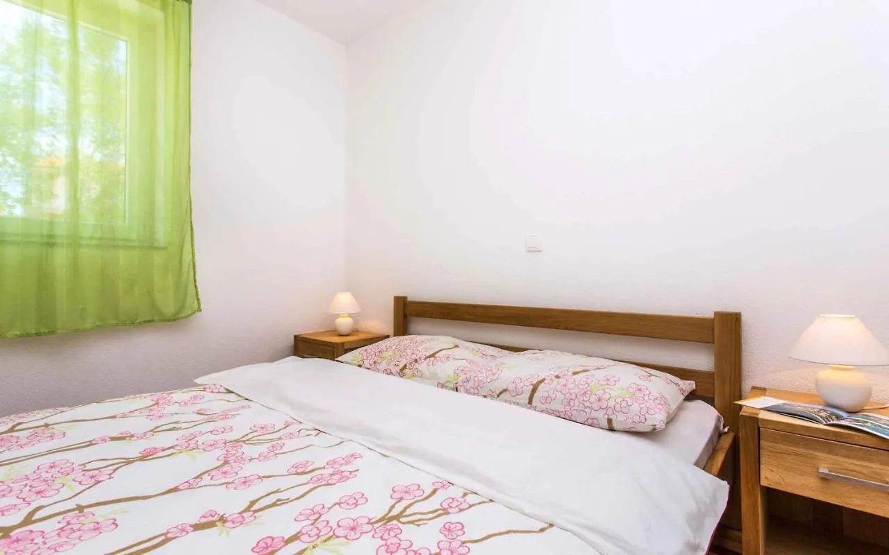 Apartment In Silo/Insel Krk 13580  Šilo
